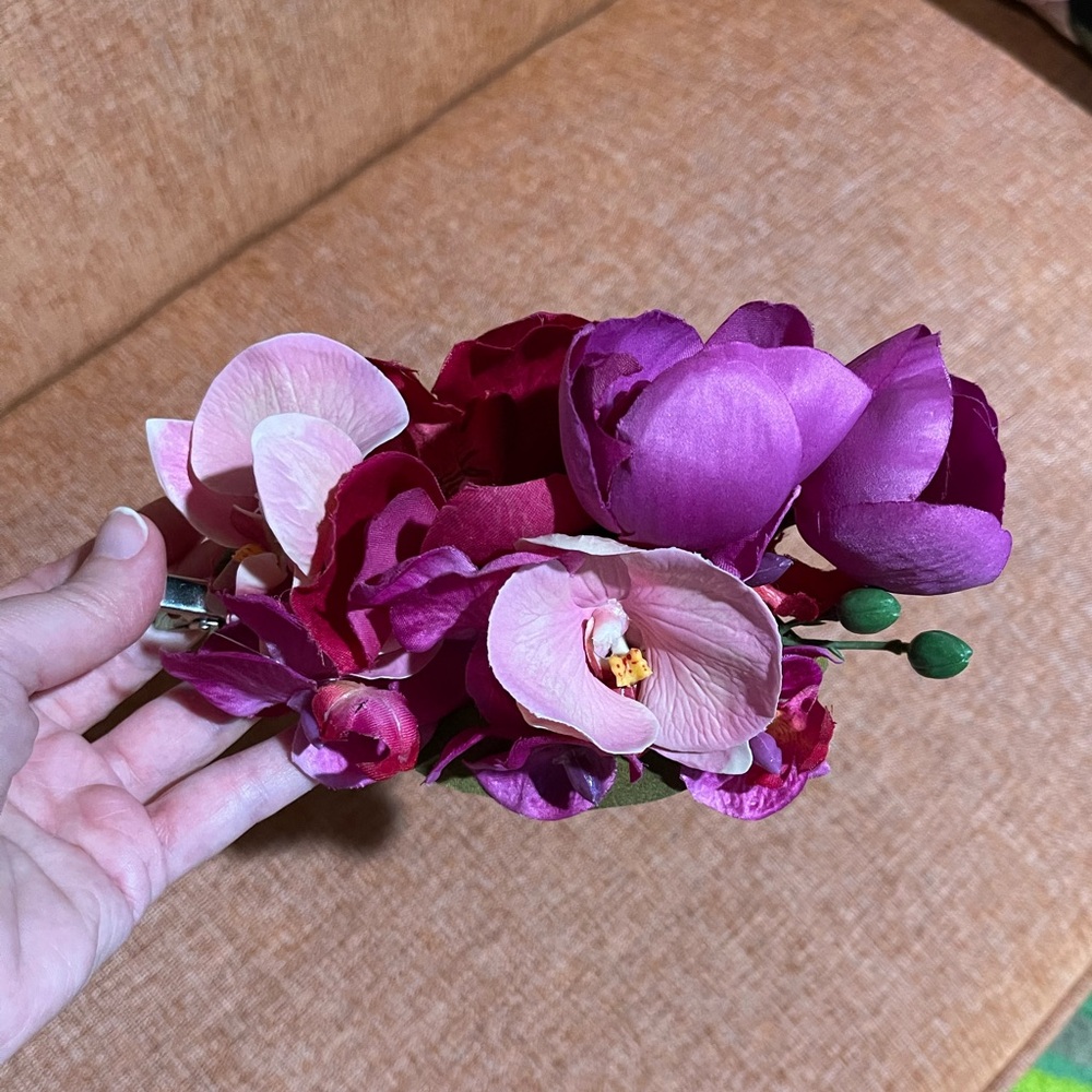 Large Hawaiian tropical flower floral hair clip